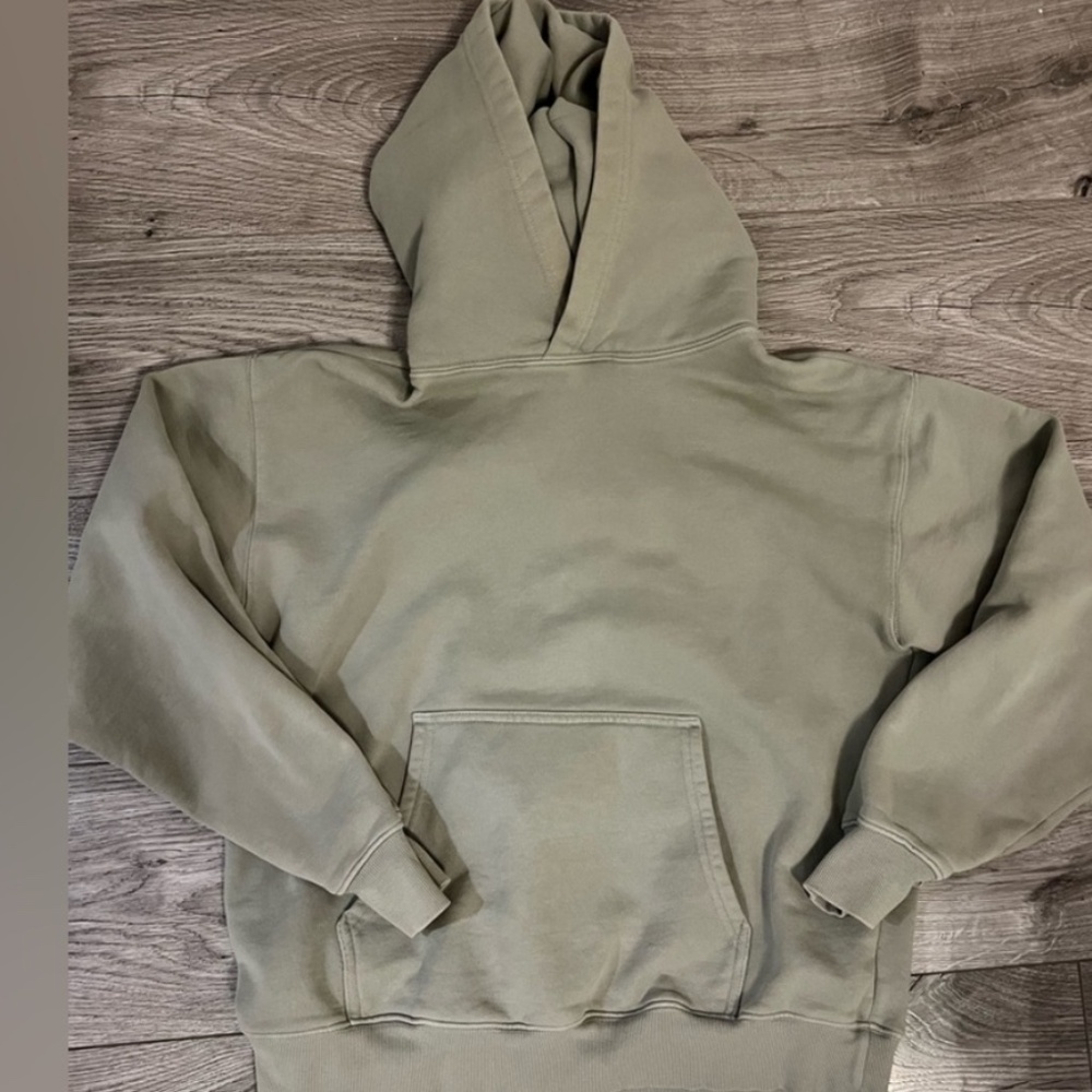Aritzia BNWT Cozy AF Perfect Hoodie